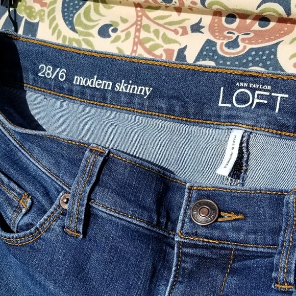 Ann Taylor Loft jeans - Picture 4 of 6